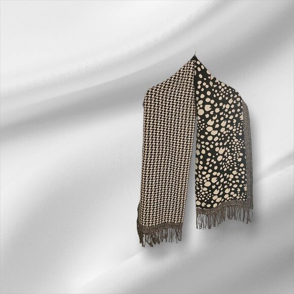 Chico's Jacquard Scarf Reversible Black & White Houndstooth & Polka Dot W/Fringe - Picture 3 of 9